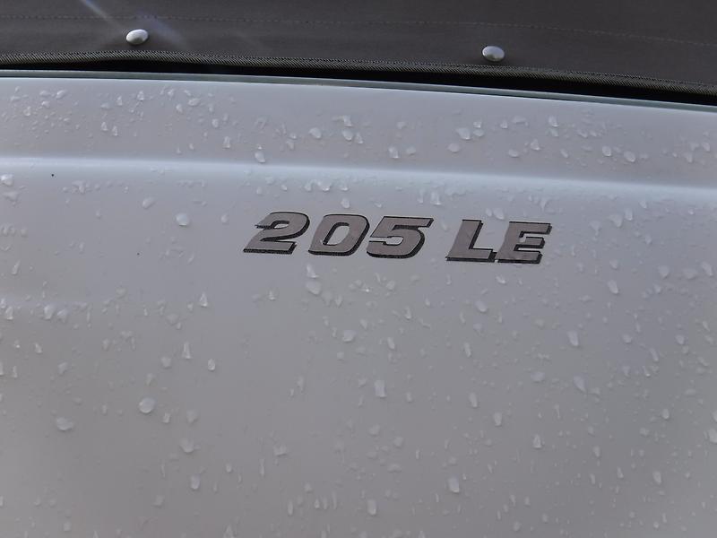 1998 Chaparral 205 LE