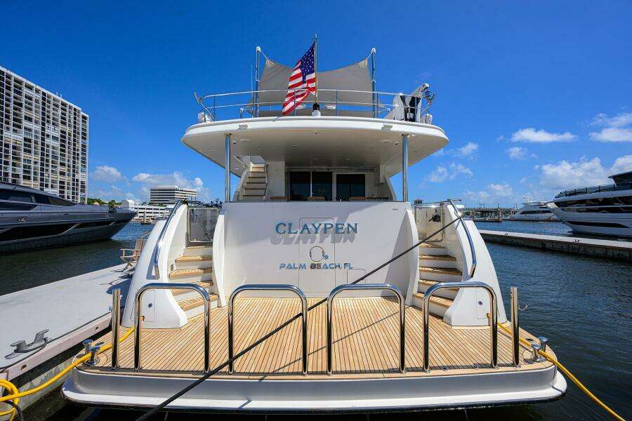 CLAYPEN 90ft Ocean Alexander Yacht For Sale