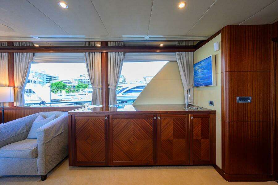 CLAYPEN 90ft Ocean Alexander Yacht For Sale
