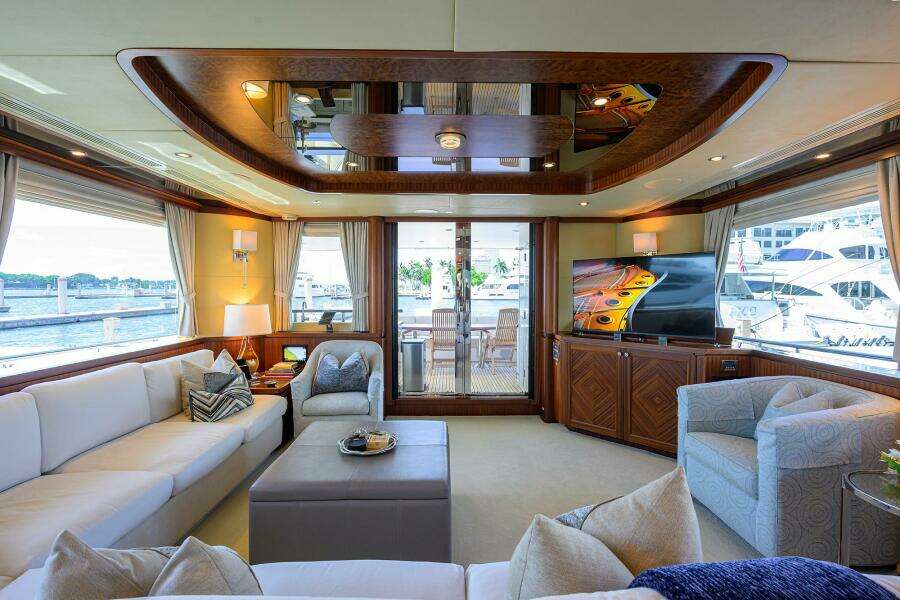 CLAYPEN 90ft Ocean Alexander Yacht For Sale