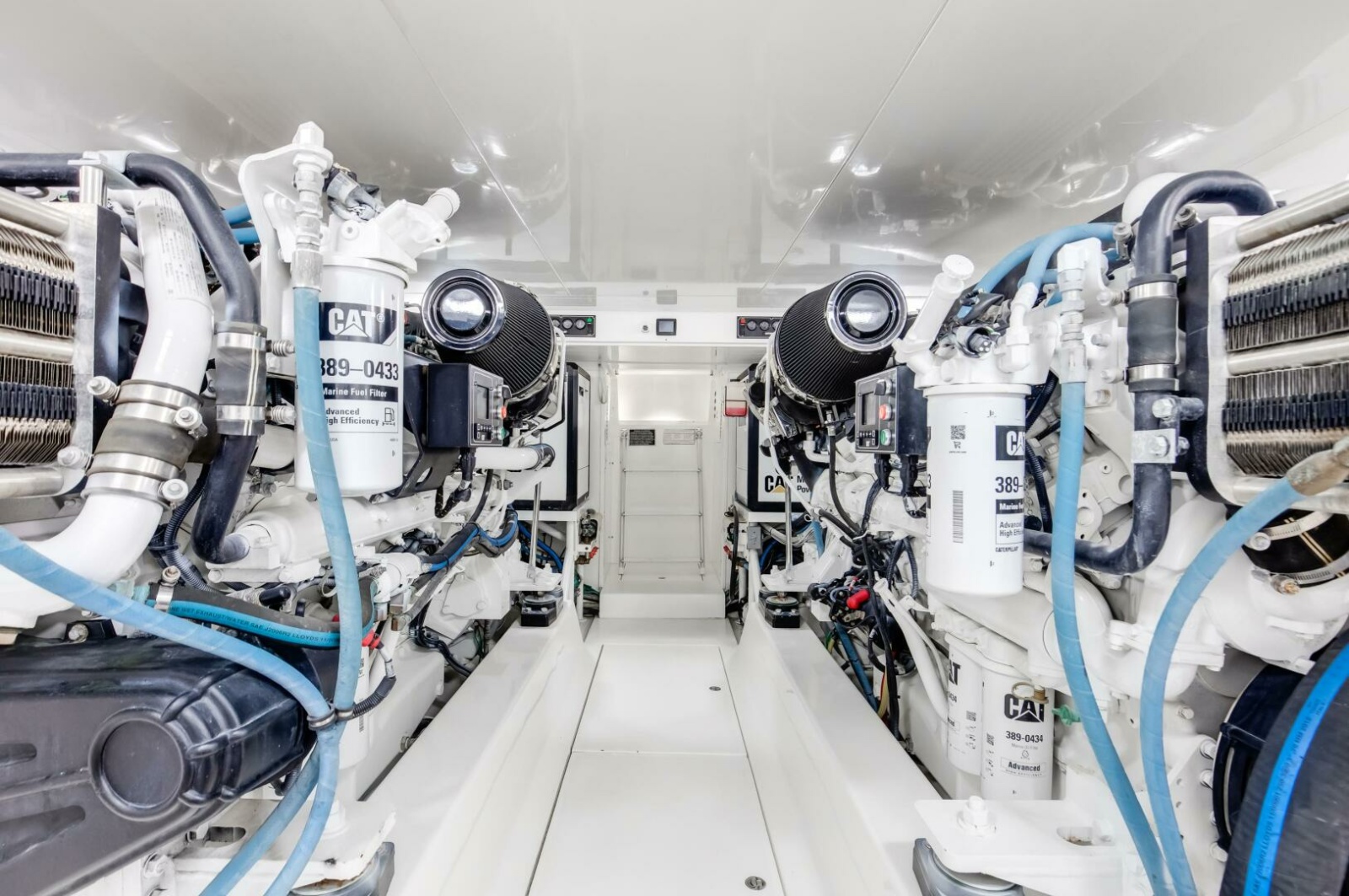 Ocean Yachts 64 - Love Boat - Engine Room