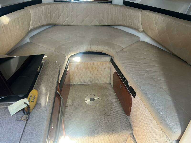 27ft Sea Ray Yacht For Sale