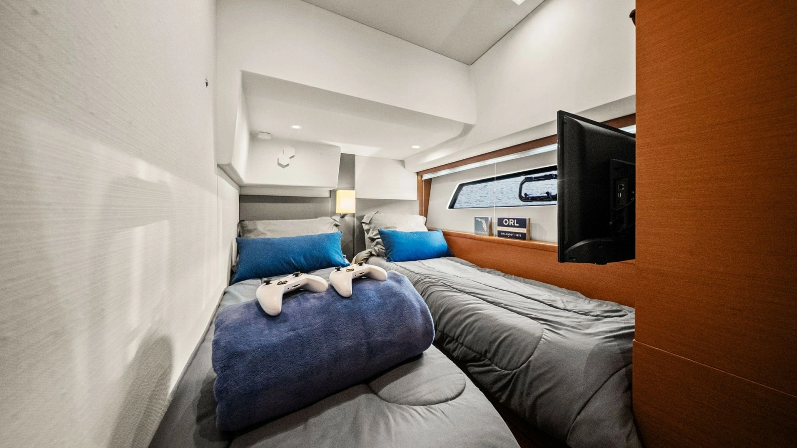 Cozy Twin Guest Cabin