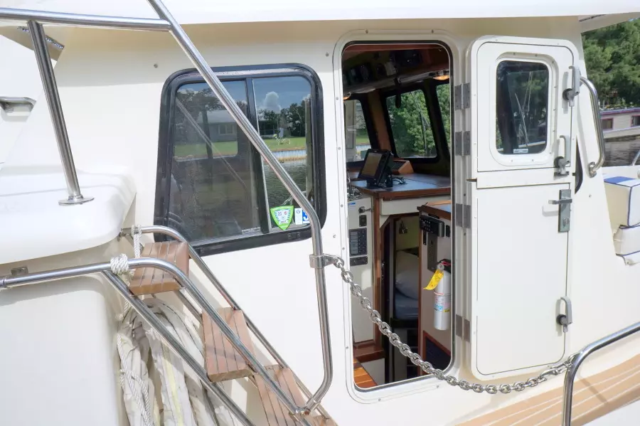 AT LAST 40ft Pacific Trawler Yacht For Sale