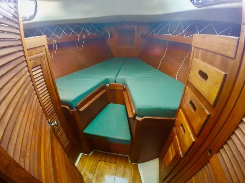 Forward Cabin w/ Access to Head