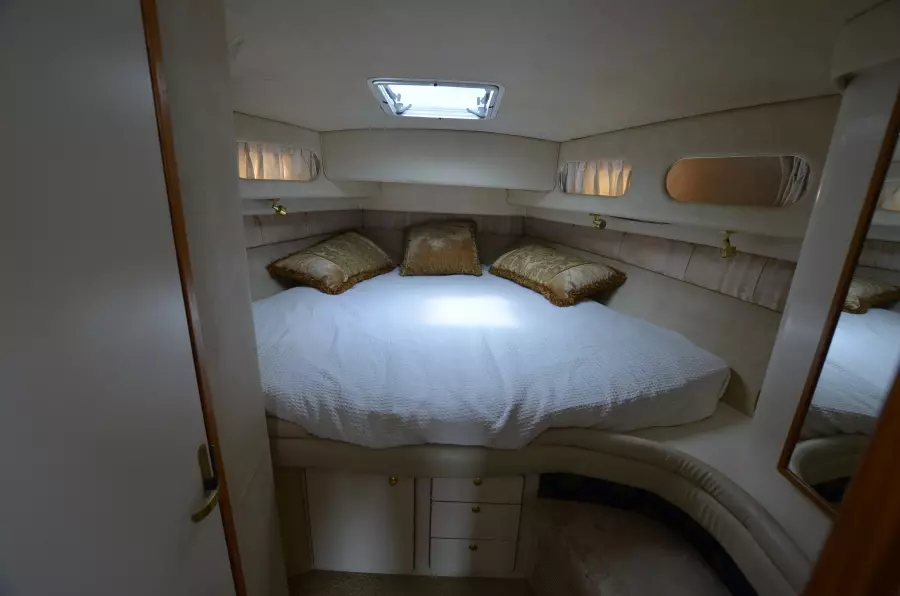 1997 Sea Ray 440EB