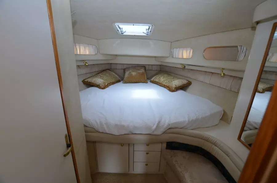 1997 Sea Ray 440EB