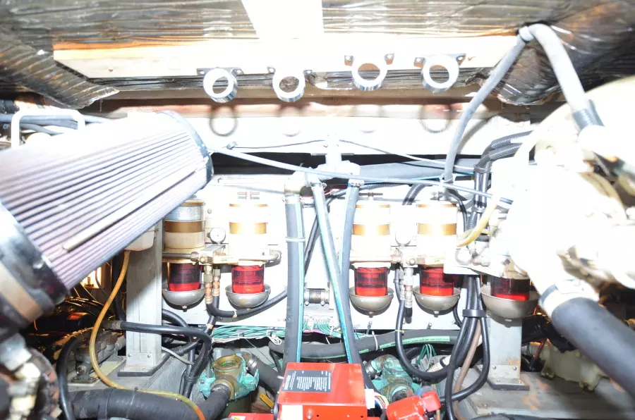 1997 Sea Ray 440EB