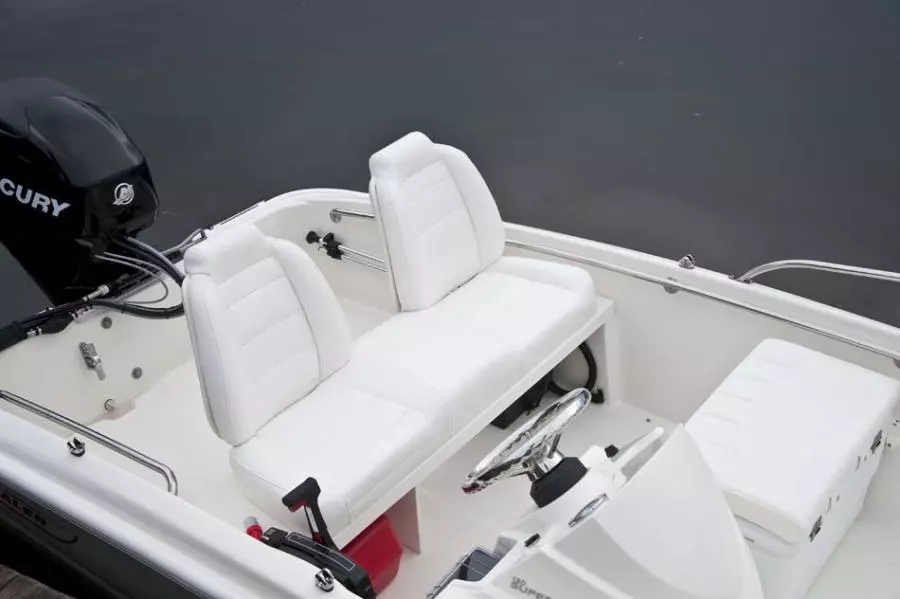 2015 Boston Whaler 130 Super Sport