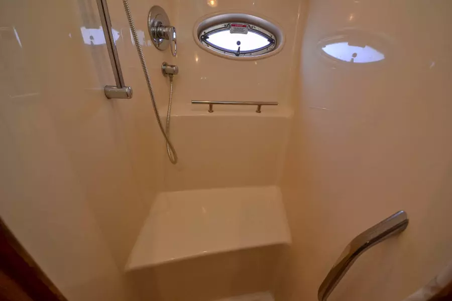 2007 Sea Ray 38 Sundancer