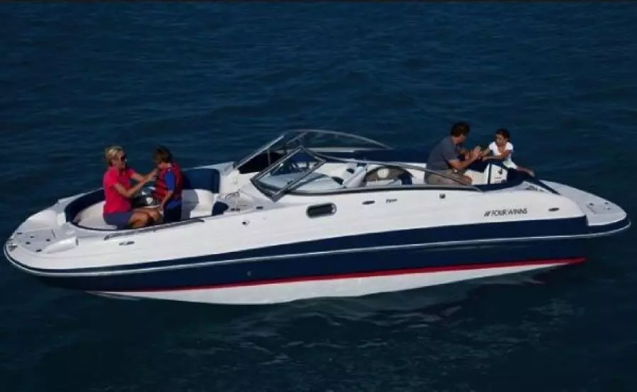 2011 Four Winns F244