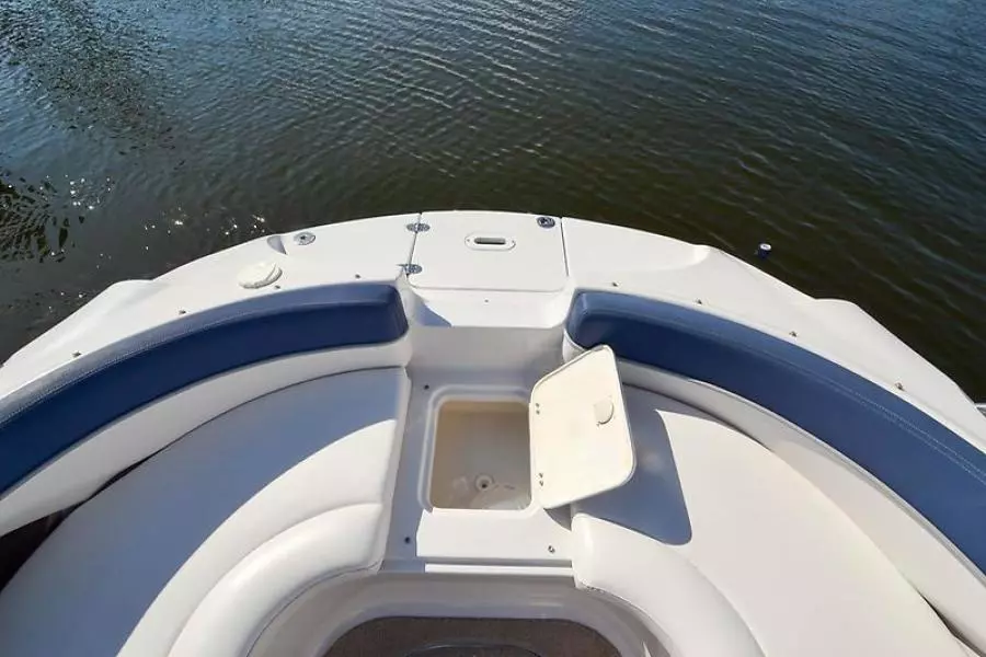 2011 Four Winns F244