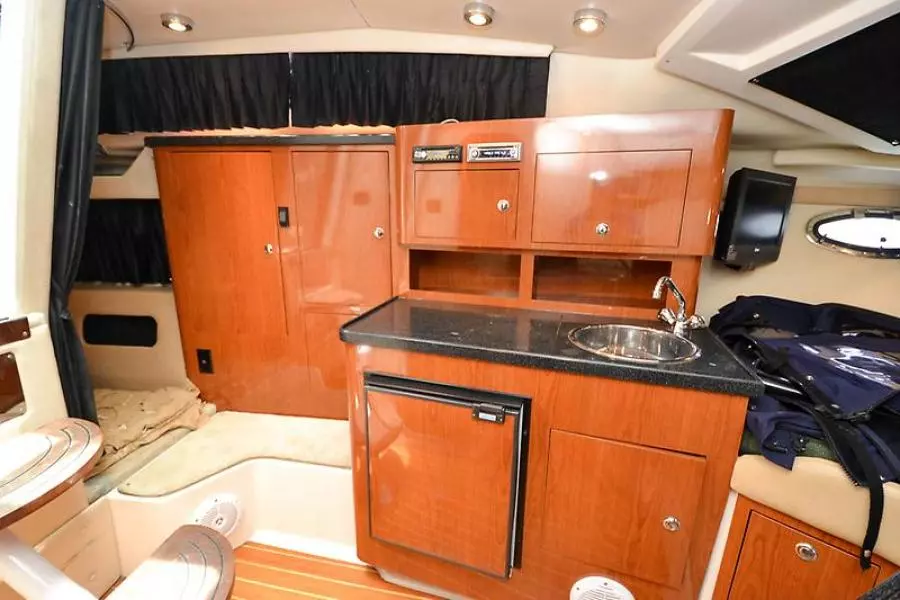 2008 Regal 3060 Window Express