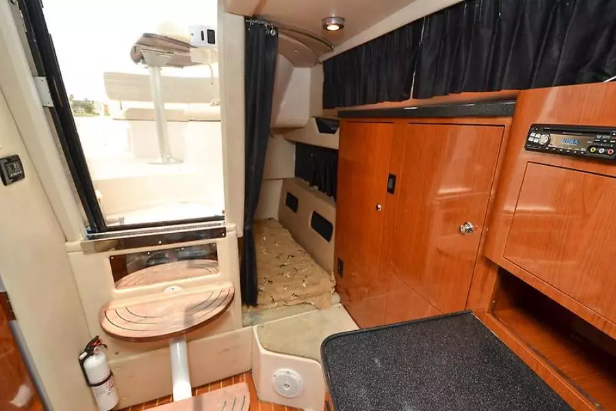 2008 Regal 3060 Window Express