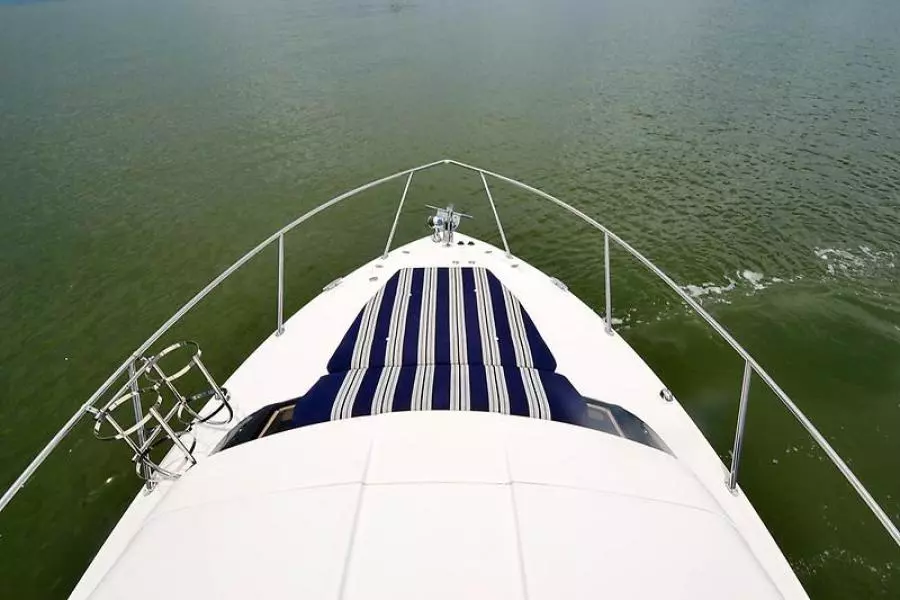 2008 Regal 3060 Window Express