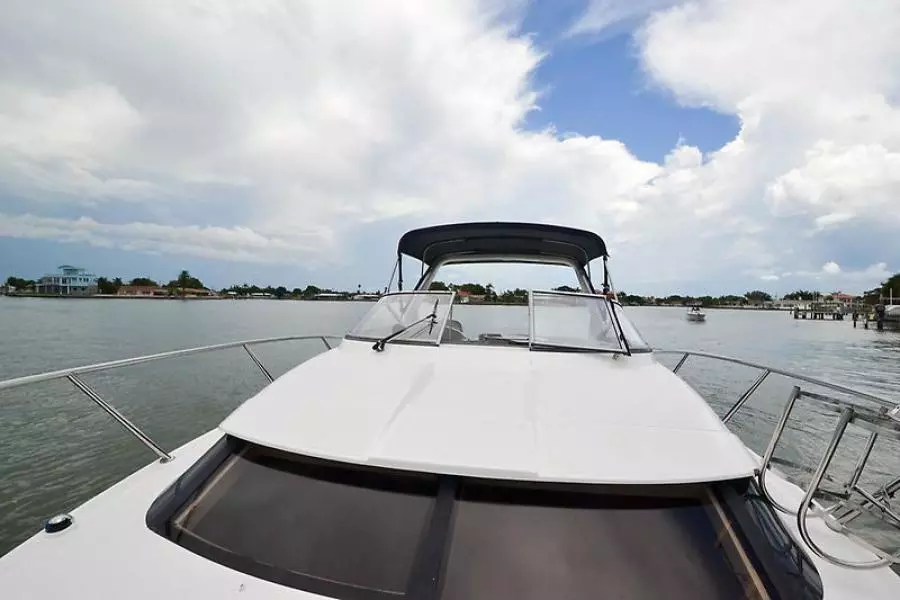 2008 Regal 3060 Window Express