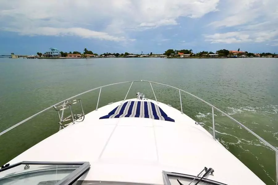 2008 Regal 3060 Window Express