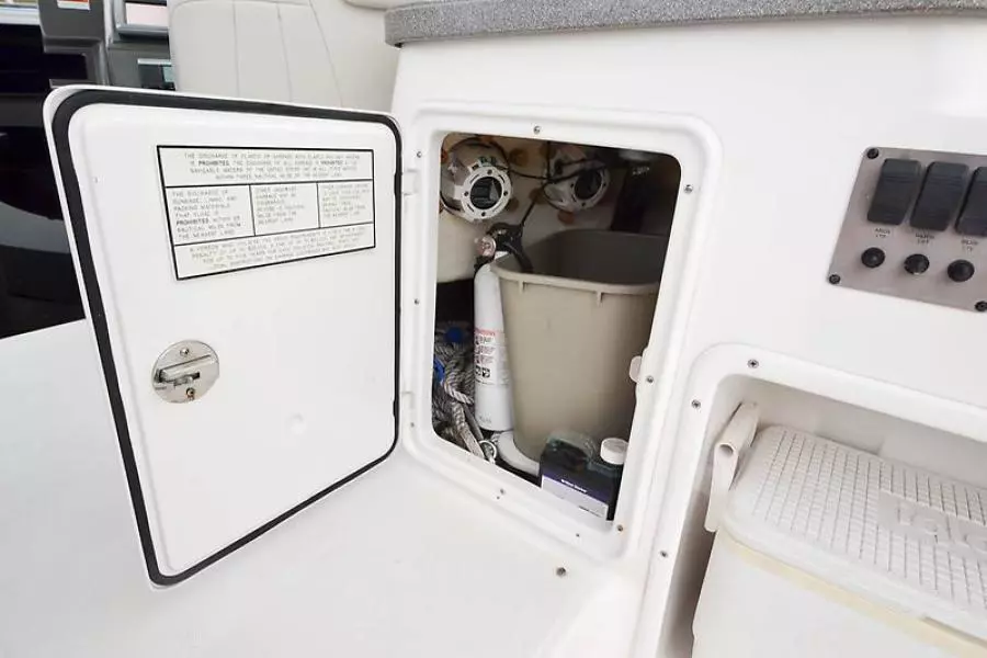 2008 Regal 3060 Window Express