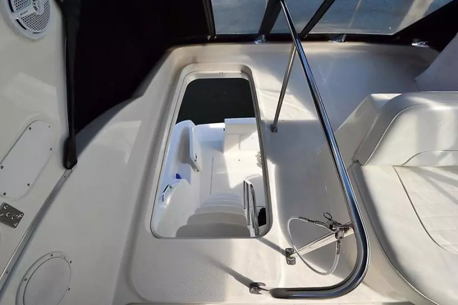 2004 Meridian 341 Sedan