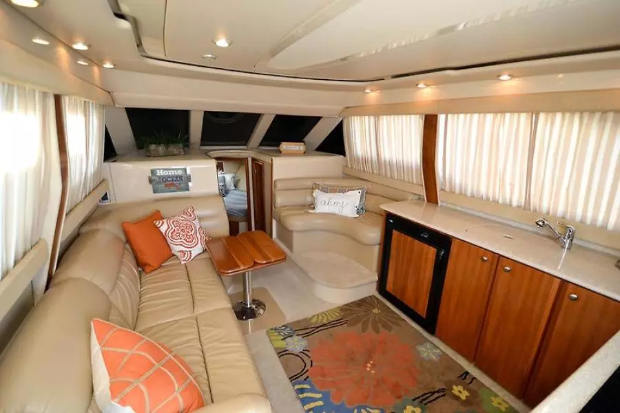 2004 Meridian 341 Sedan