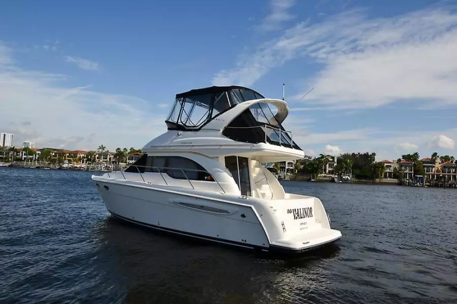 2004 Meridian 341 Sedan