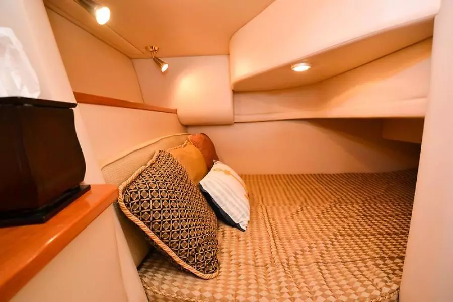 2004 Meridian 341 Sedan