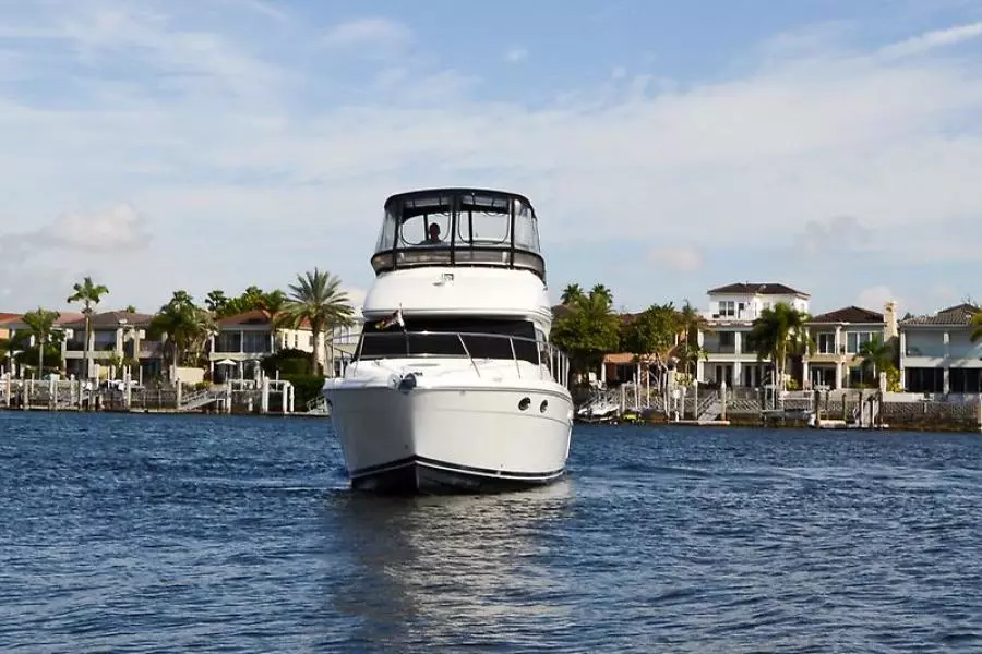 2004 Meridian 341 Sedan