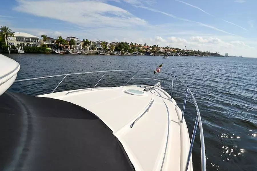 2004 Meridian 341 Sedan