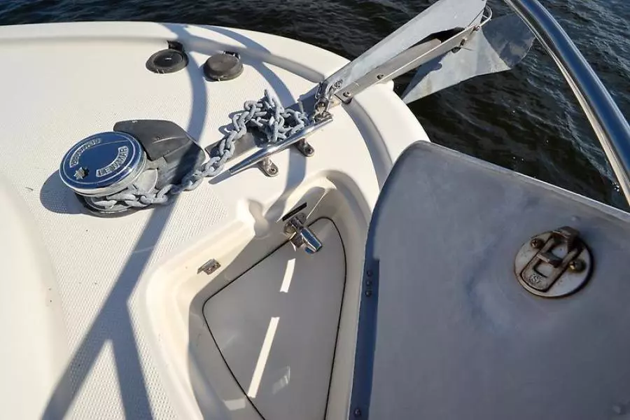 2004 Meridian 341 Sedan