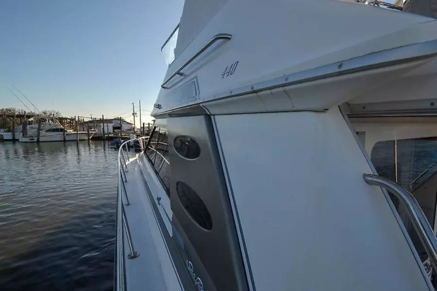 1988 Sea Ray 440 Convertible