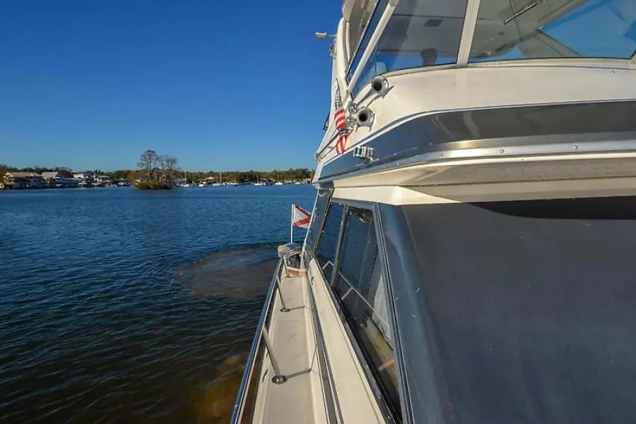 1988 Sea Ray 440 Convertible
