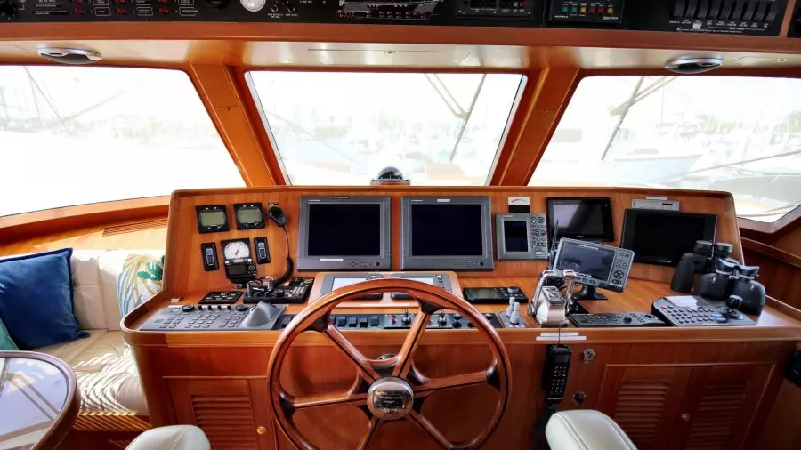 DREAMLINER 78ft Marlow Yacht For Sale