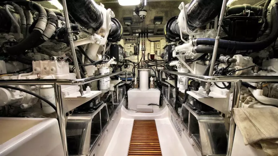DREAMLINER 78ft Marlow Yacht For Sale
