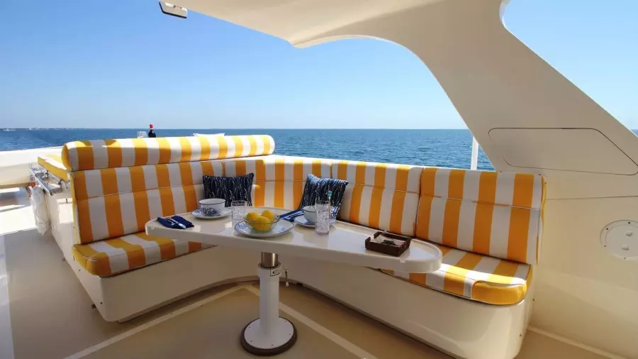 DREAMLINER 78ft Marlow Yacht For Sale