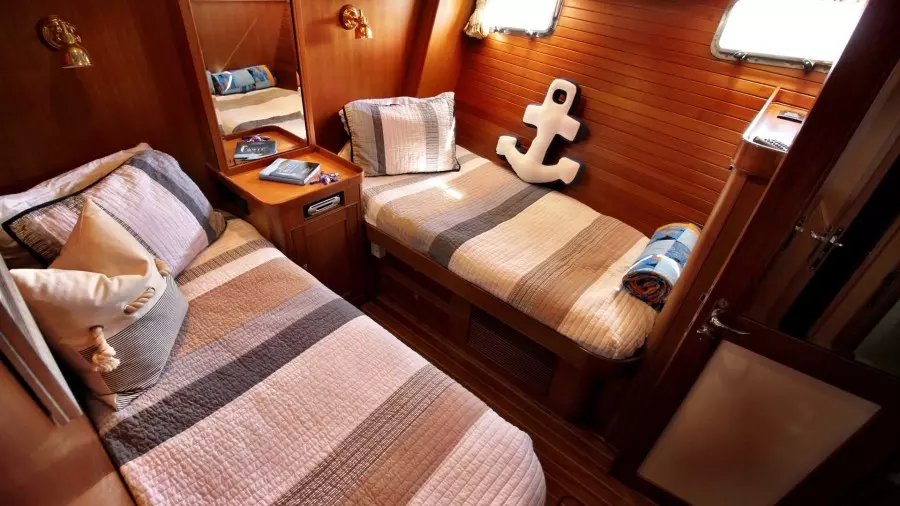 DREAMLINER 78ft Marlow Yacht For Sale