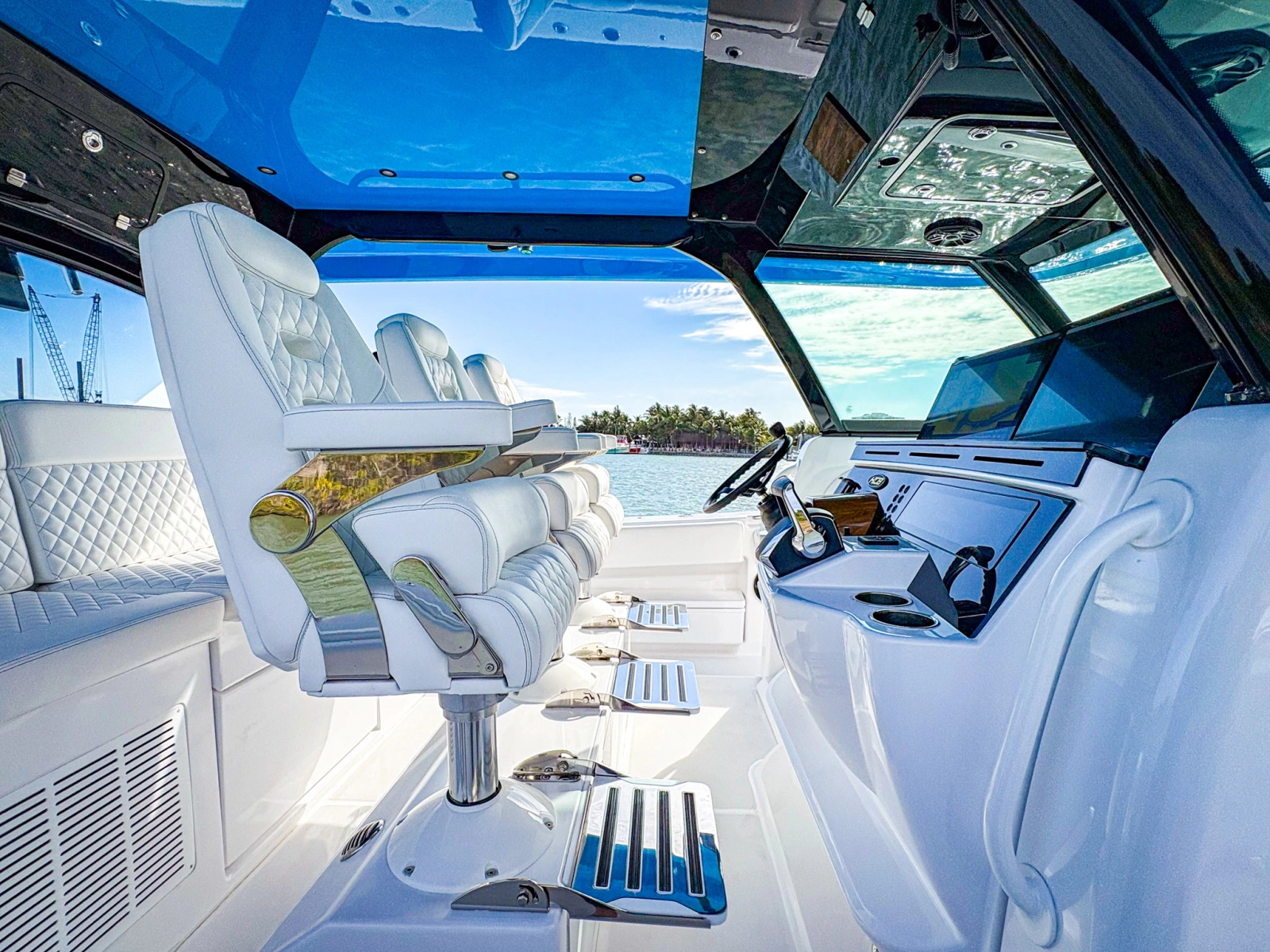 DEALER DEMO 48ft HCB Yacht For Sale
