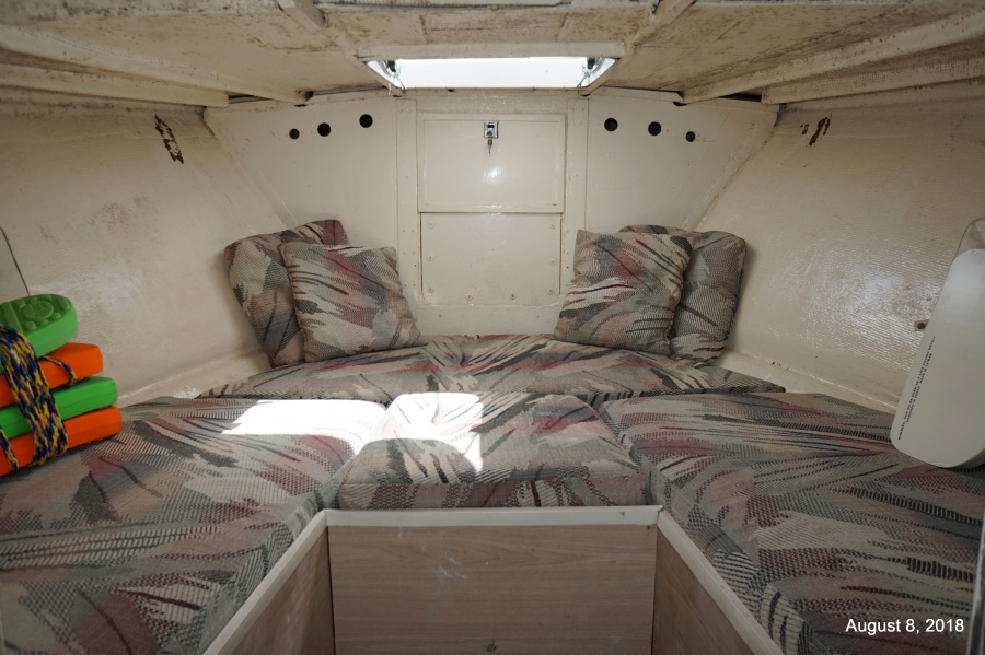 1979 Bertram Flybridge Cruiser