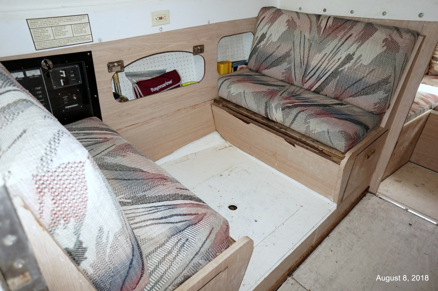 1979 Bertram Flybridge Cruiser