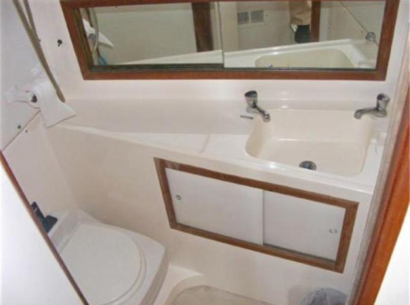 1975 Bertram Motor Yacht Flushdeck