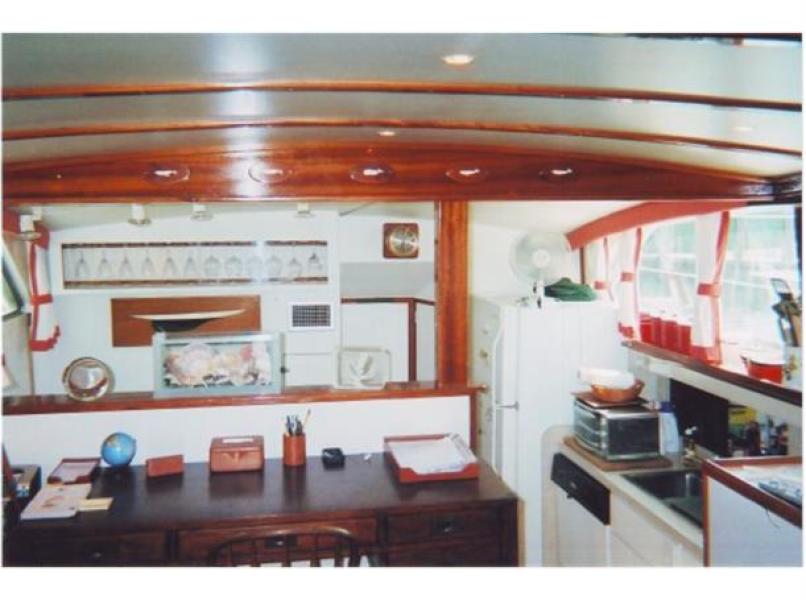 1975 Bertram Motor Yacht Flushdeck