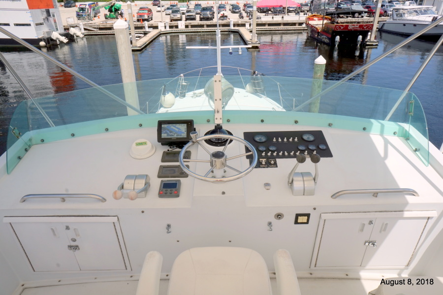 1975 Bertram Motor Yacht Flushdeck