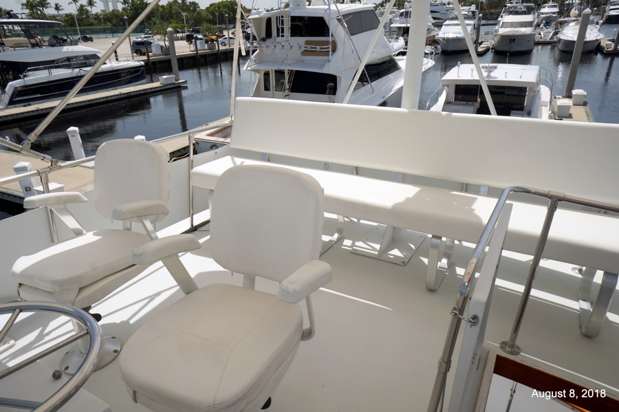 1975 Bertram Motor Yacht Flushdeck