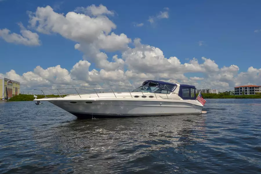 1996 Sea Ray 400 Express Cruiser