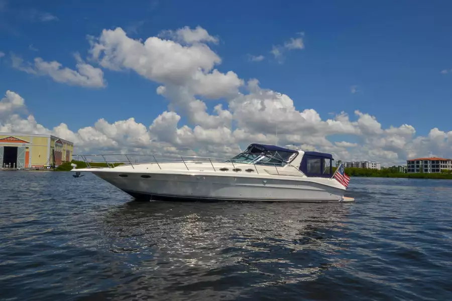 1996 Sea Ray 400 Express Cruiser