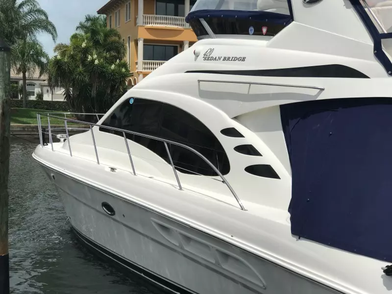 2005 Sea Ray 420 Sedan Bridge