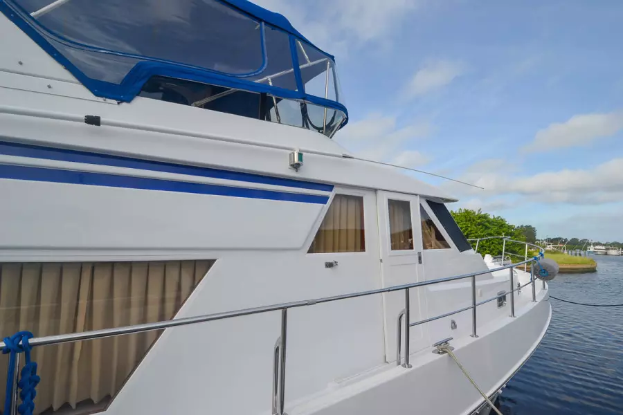 2001 Ocean Alexander 510 Classico