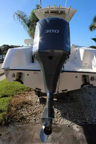 2015 Edgewater 245 Center Console - F300 Yamaha 