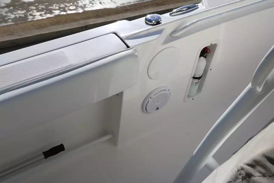 2015 Edgewater 245 Center Console - Port Gunnel