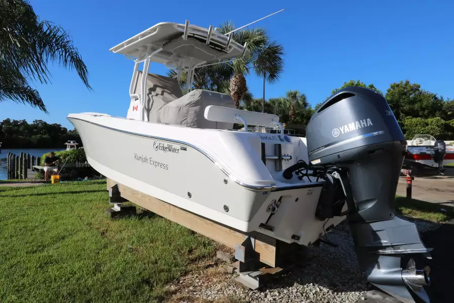 2015 Edgewater 245 Center Console - Port Transom
