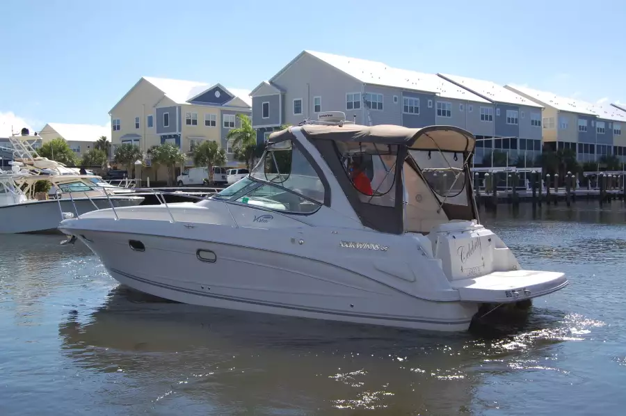 2004 Four Winns 328 Vista